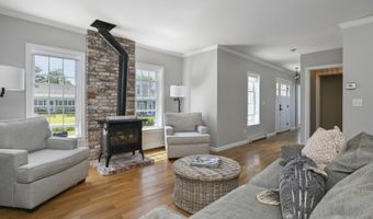15 Bay View Rd, Barnstable, MA 02630