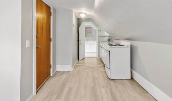 176 Court St, Bangor, ME 04401