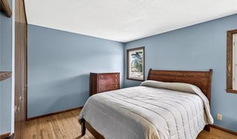 441 Walnut Ln, Apple Valley, MN 55124