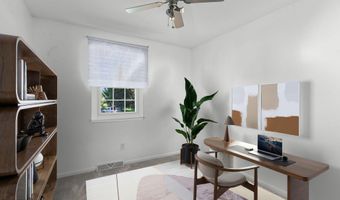 19 Midway Dr, Albany, NY 12205