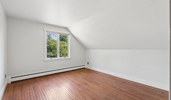 817 Gulf Rd, Barnard, VT 05031