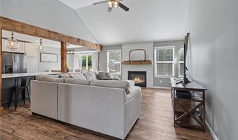 709 Flame Way, Baldwin City, KS 66006