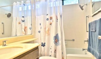 23132 Village 23, Camarillo, CA 93012