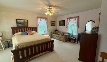 302 Poplar St, Hico, TX 76457