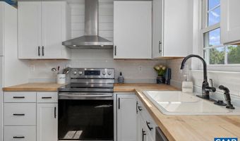 23 LOOKAWAY HILLS Dr, Afton, VA 22920