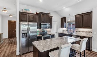402 Shirley Dr, Alvarado, TX 76009