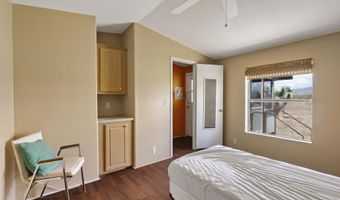 6705 E Red Barrel Rd, Yucca, AZ 86438