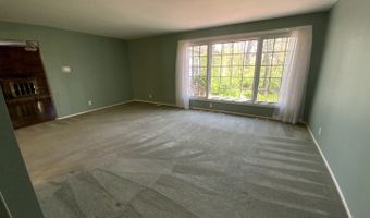 660 Juniper Cir, Algonquin, IL 60102