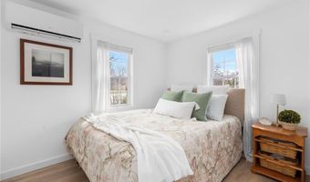 13 Starboard Ave, Jamestown, RI 02835