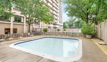 4141 N HENDERSON Rd 805, Arlington, VA 22203