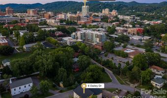 6 Dailey Dr, Asheville, NC 28801