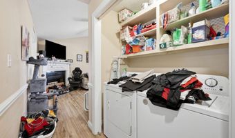 3726 Countryaire Dr, Ayden, NC 28513