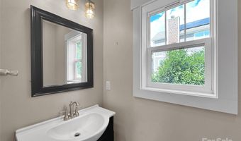 17 Elkmont Ter, Asheville, NC 28804