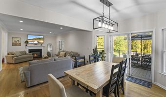 9 WOODFIELD Ln, Allentown, NJ 08501