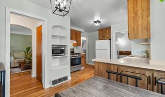 6794 Osage Ave, Allen Park, MI 48101
