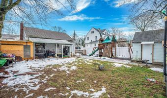 26 Smith St, Amityville, NY 11701
