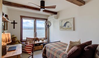 635 Firehouse Rd, Alburgh, VT 05440