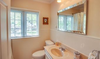 1210 McKinley Blvd, Alton, IL 62002