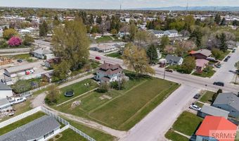 464 S Meridian St, Blackfoot, ID 83221