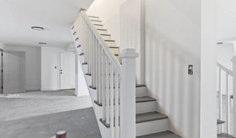 100 Putnam St, Bridgeport, CT 06608