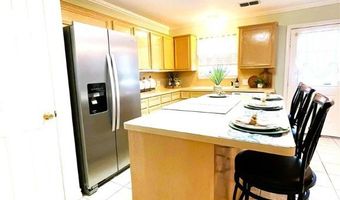 423 S 12th St, Aransas Pass, TX 78336