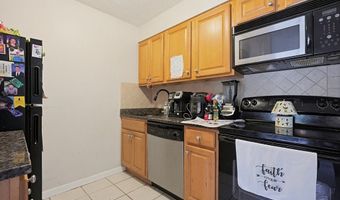 10 Dailey St H, Attleboro, MA 02703