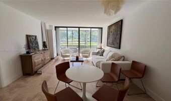 20500 W Country Club Dr 117, Aventura, FL 33180