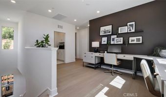 756 Edward Scholle Dr, Camarillo, CA 93010