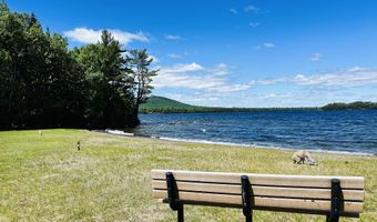 15 N Ridge Rd, Beaver Cove, ME 04441