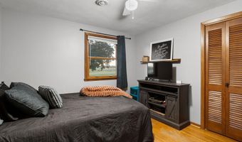 1817 S Shore Dr, Albert Lea, MN 56007