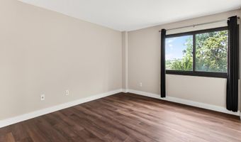 6101 EDSALL Rd 312, Alexandria, VA 22304
