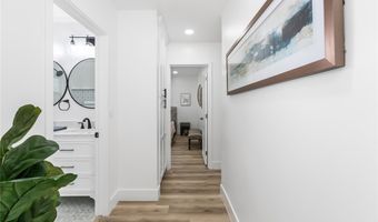 5935 S Croft Ave, Los Angeles, CA 90056