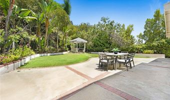 17043 Empanada Pl, Encino, CA 91436