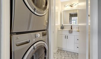 6902 MARY CAROLINE Cir E, Alexandria, VA 22310