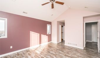 923 S 10th St, Adel, IA 50003