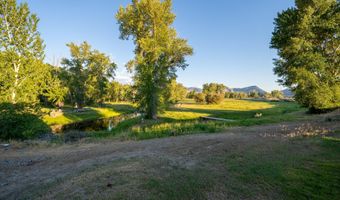 400 Lagoon Ln, Challis, ID 83226