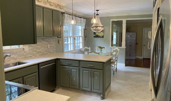 15 Royalwood Ct, Cheshire, CT 06410