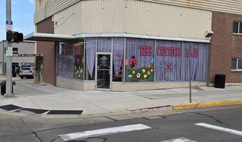 105 N 4th St, Beatrice, NE 68310