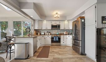 38137 N Bolton Pl, Antioch, IL 60002