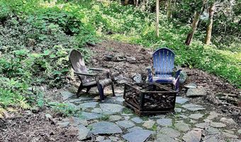 7 Wendell Pl, Barre, VT 05641