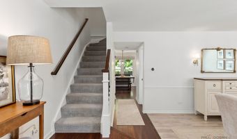 4126 N Yale Ave, Arlington Heights, IL 60004