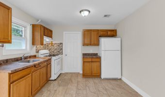 1152 Longboat Ave, Beachwood, NJ 08722