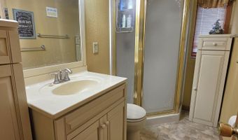 14 S Illinois St, Aberdeen, SD 57401