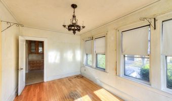 24 Hadwen Rd, Worcester, MA 01602