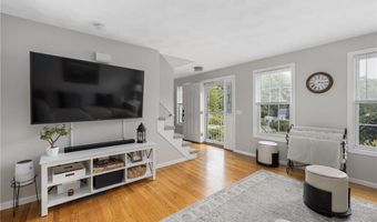 24 Cobblestone Ter, Coventry, RI 02816