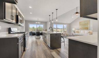 5165 Greyson Heights Dr, Auburn, IN 46706