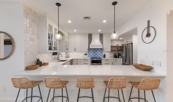 212 OAK Ave, Anna Maria, FL 34216