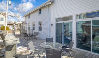 3 Wayman Ln, Bar Harbor, ME 04609