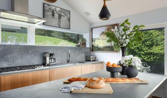 64 Dug Rd, Accord, NY 12404