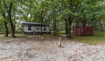 11 W Dade 22, Arcola, MO 65603